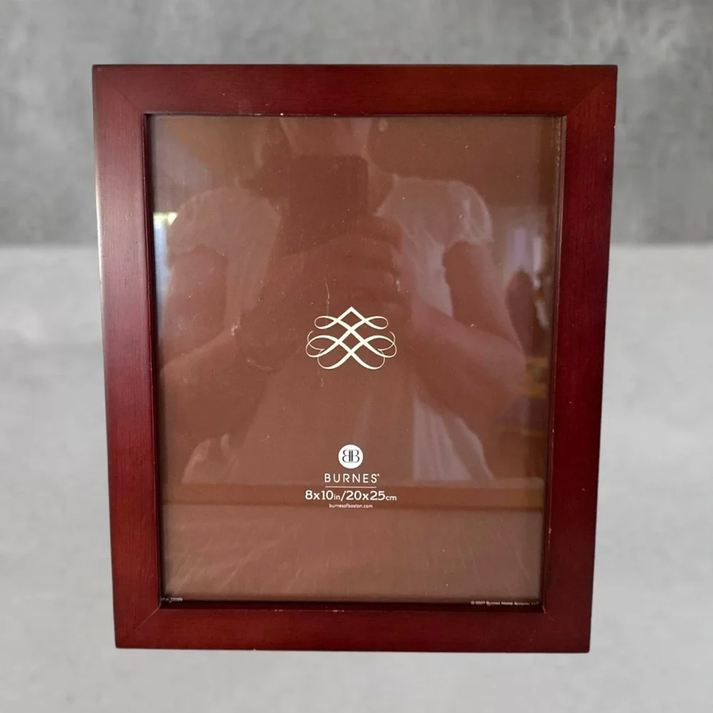 Burnes Wooden Picture Frame in Cherry Red - 8x10